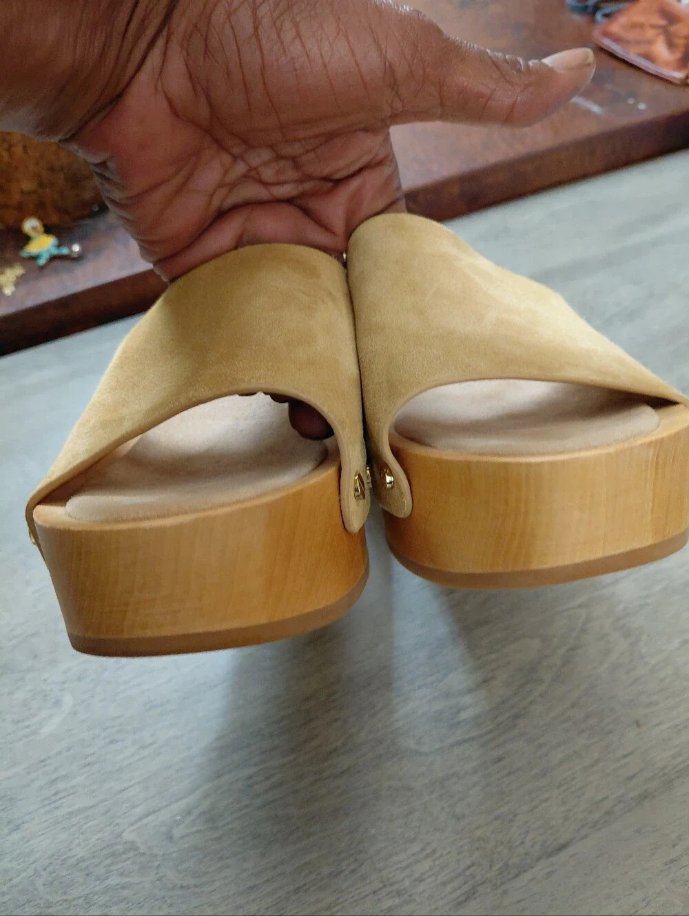 Veronica Beard Sz. 10 Desert Hannalee Suede Platform Sandals